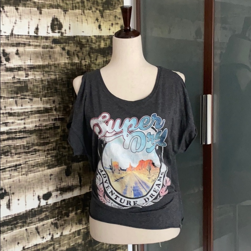 SUPERDRY graphic tee M